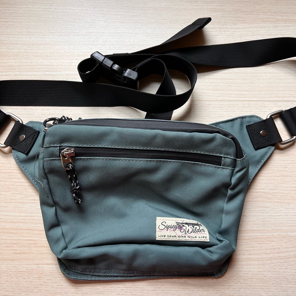 Sipsey Wilder Ranger Hip Pack in Juniper Green